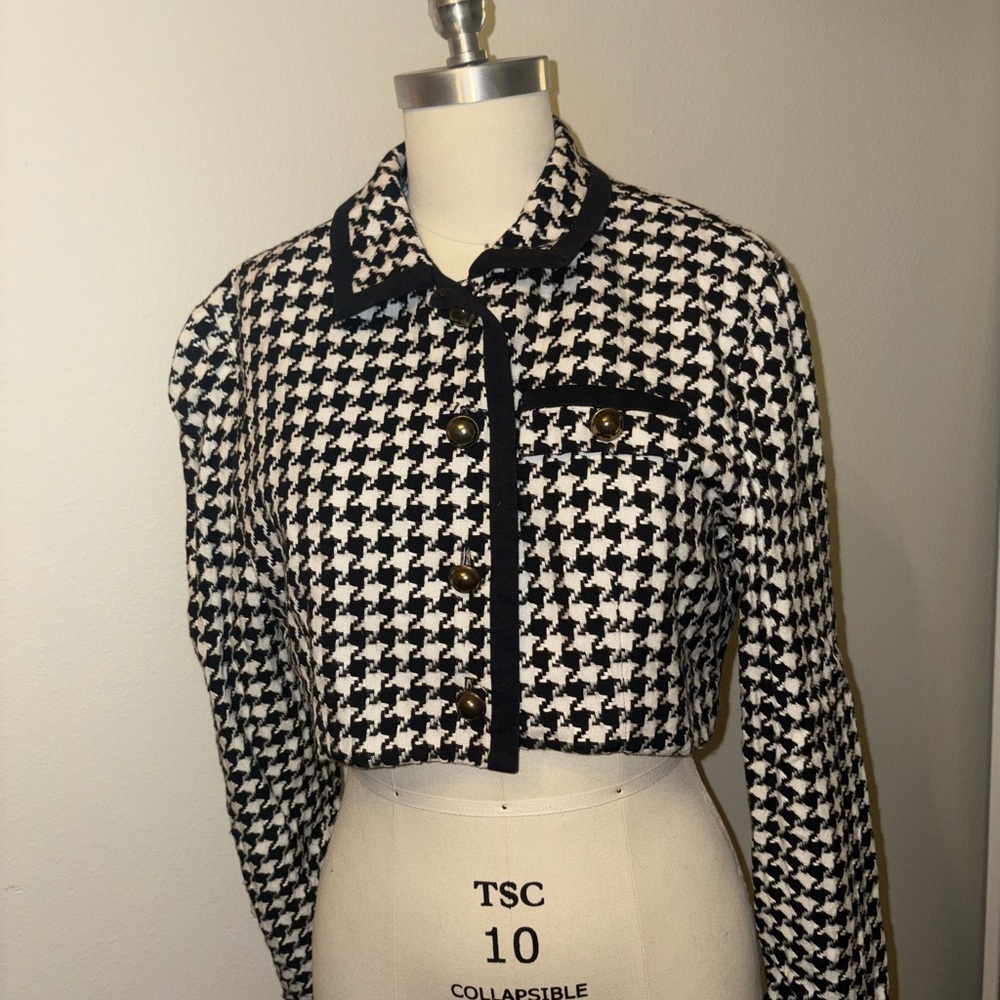 Donna Morgan Black and White Houndstooth Blazer
